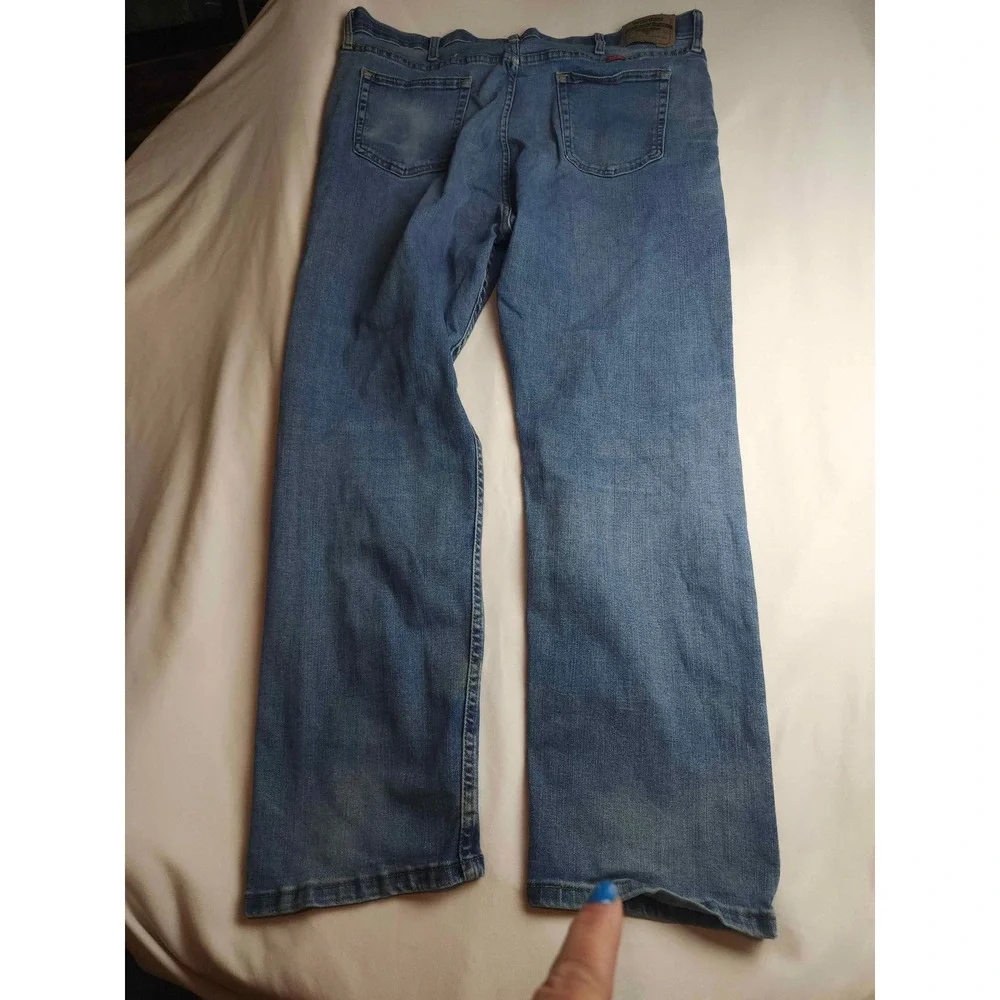 Wrangler Performance Series Mens 42x30 Straight Leg Jeans Medium Wash